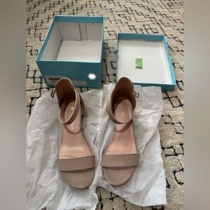 Dufannie Taupe Open-Toe Heels - girls size 4